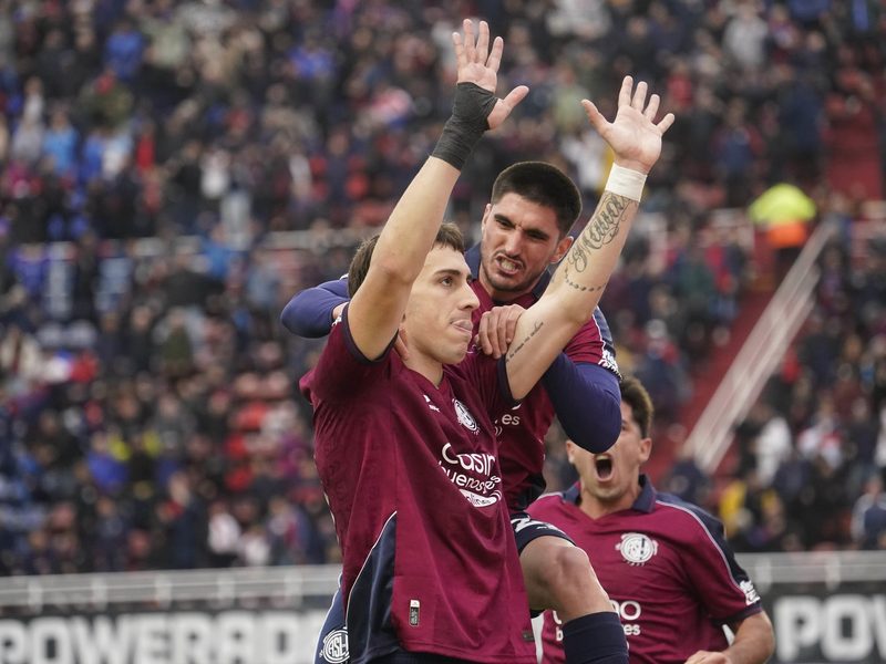 Agenda deportiva del viernes 21 de agosto: fútbol en vivo para todos los gustos