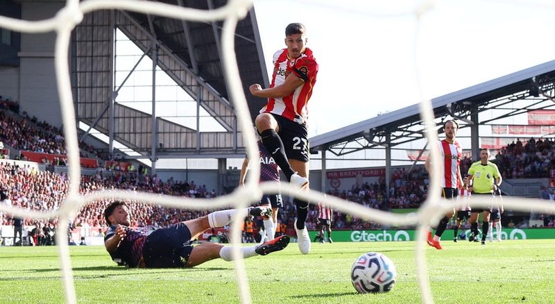 Brentford supera Tottenham e Ipswich e Hull retornam com vitórias na Premier League