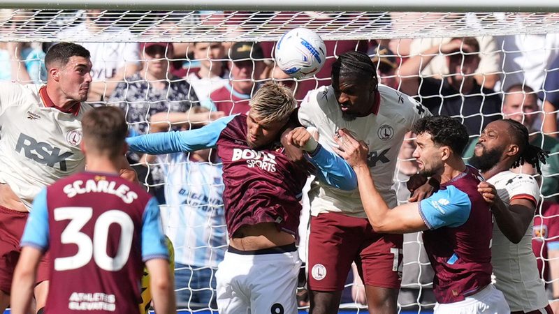 Charlton Shocks West Ham with Late Drama in Championship Clash