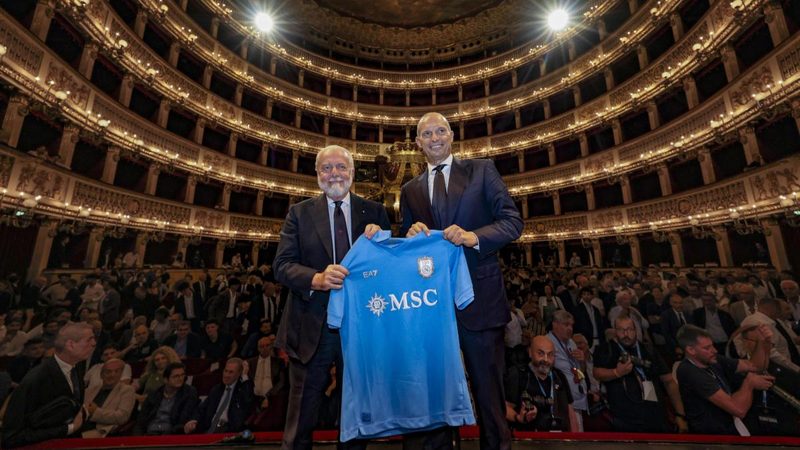 Genoa-Napoli: Allegri e De Rossi pronti a sfidarsi nella prima giornata di Serie A