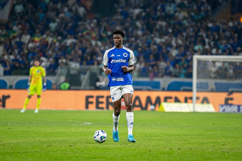 Cruzeiro rejeita proposta de R$ 80 milhões da Real Sociedad por Jonathan Jesus