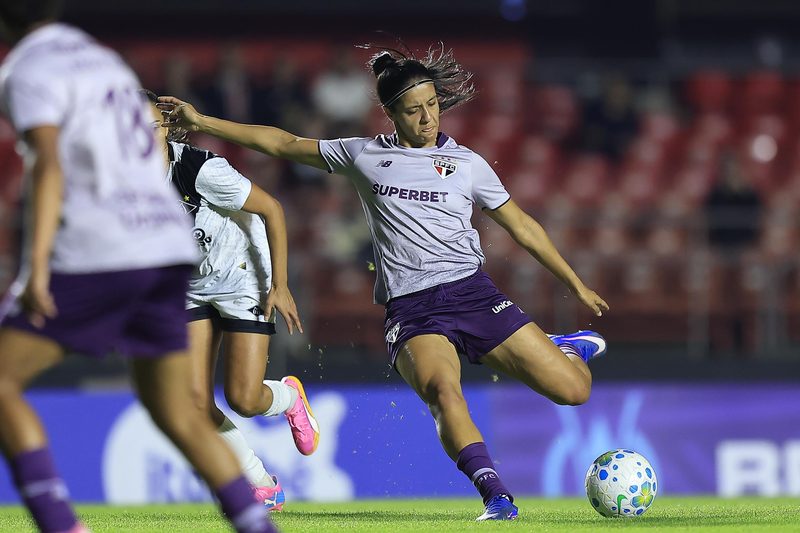 São Paulo conquista liderança no Brasileirão feminino e define confrontos das quartas