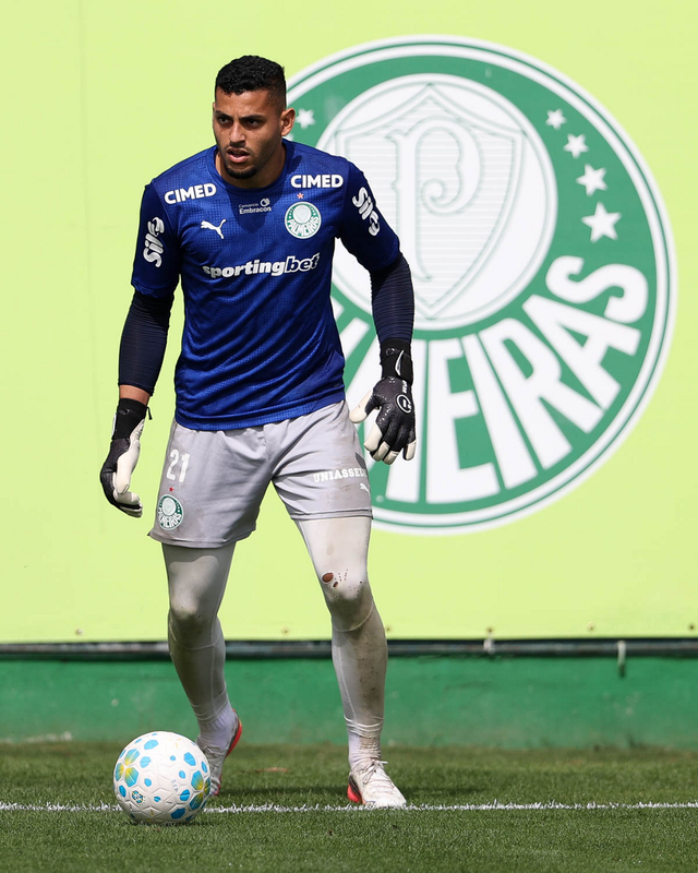 Palmeiras acerta venda do goleiro Kaique Pereira ao Sporting de Portugal
