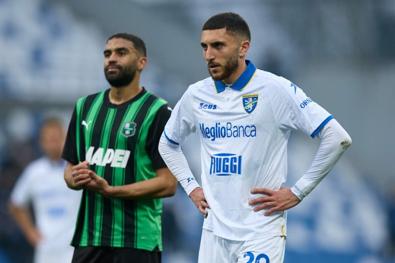 Ghedjemis salta la Juventus, il Frosinone valuta il futuro dell'attaccante