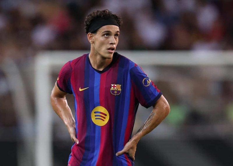 Borussia Dortmund intensiviert Verhandlungen um Héctor Fort von FC Barcelona