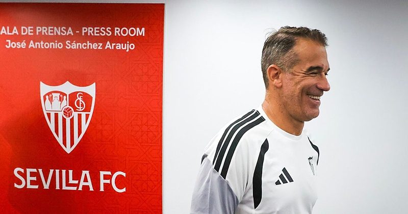 García Plaza exige más refuerzos en defensa: "No podemos competir con 16 jugadores"