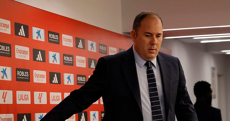 Sevilla FC busca reforzar su plantilla con varias salidas y al menos tres fichajes