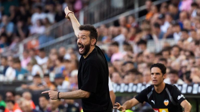 El Real Betis enfrenta a Valencia con importantes bajas en Mestalla