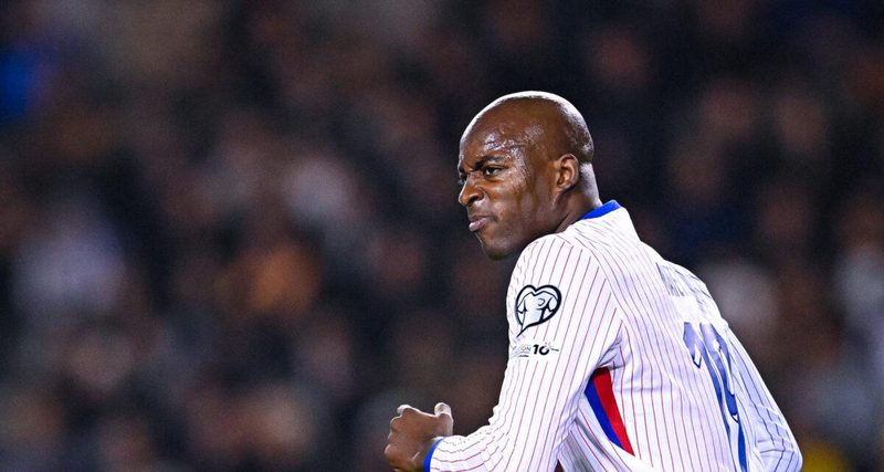 Tension entre Jean-Philippe Mateta et Crystal Palace : une sortie sans indemnité en vue ?