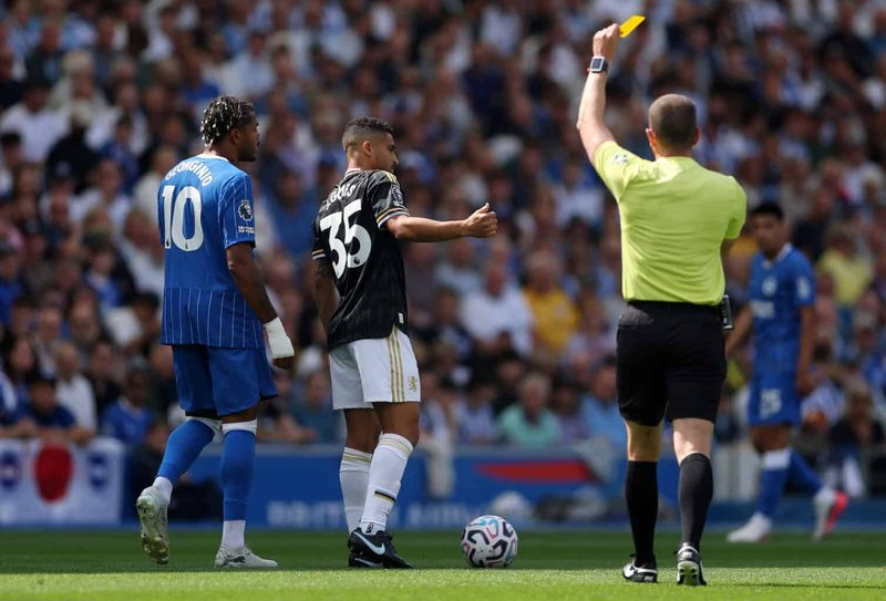 Umstrittene Schiedsrichterentscheidungen prägen den Premier-League-Auftakt 2026/27