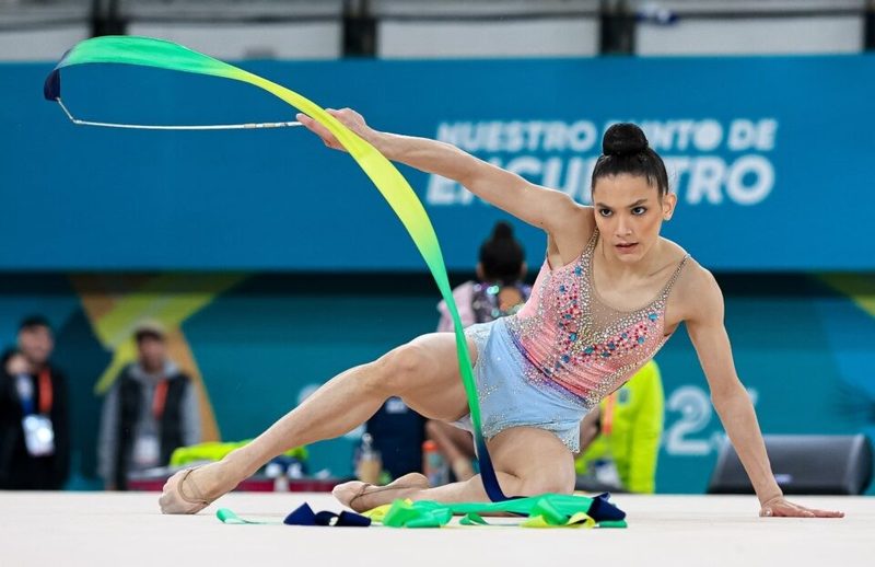 Bárbara Galvão brilha no Torneio Regional Nordeste de Ginástica Rítmica em São Luís