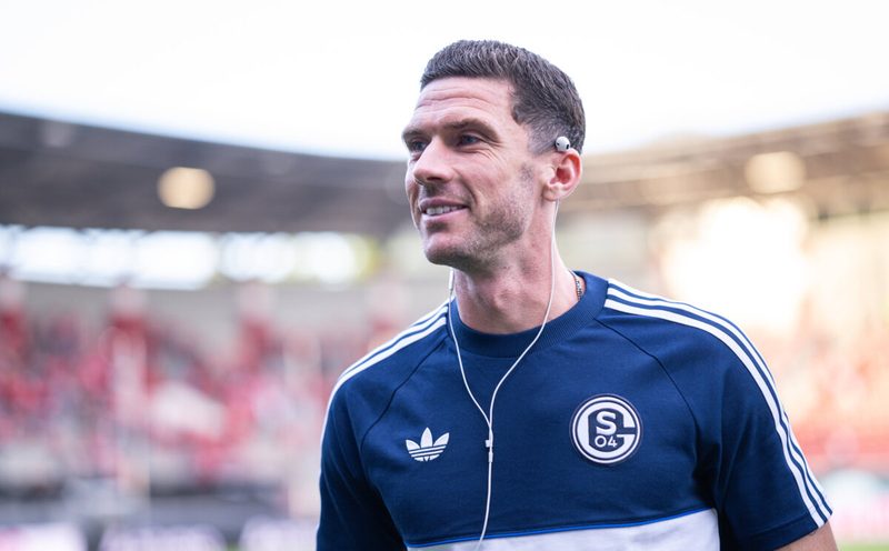 Hallescher FC überrascht Schalke 04 im DFB-Pokal mit 1:0-Führung zur Halbzeit