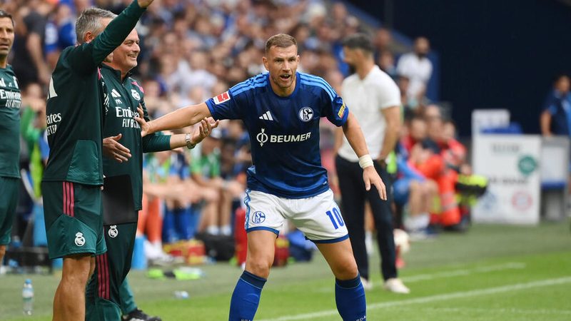 Schalke 04 und Adidas reagieren auf fehlerhafte Trikots bei Fans