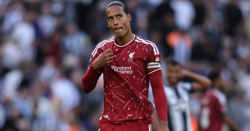 Van Dijk exige reação do Liverpool após temporada decepcionante e demissão de técnico