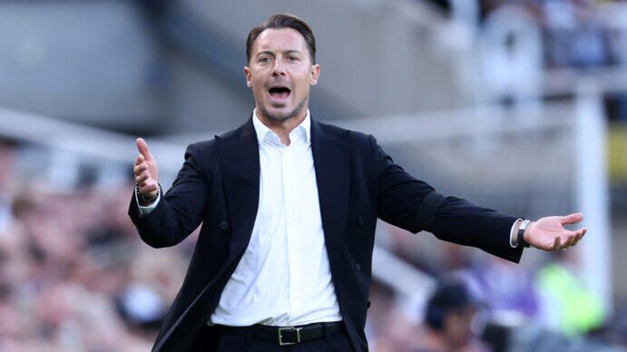 Newcastle-Trainer Jaissle will Lewis Hall unbedingt halten