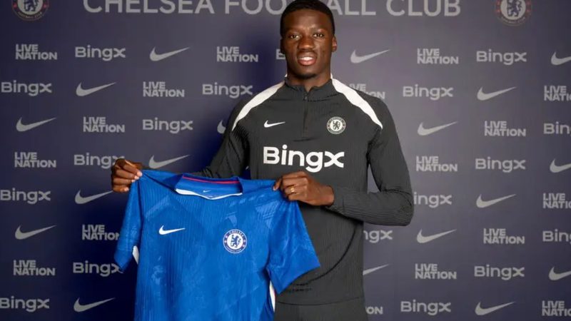Mamadou Sarr, el joven central que podría reforzar a la Real Sociedad