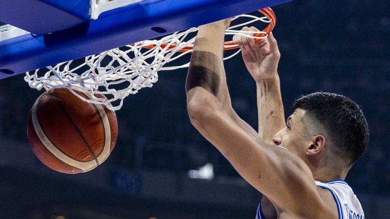 Italia sfida la Serbia a Pesaro: prezzi e dettagli per il match di qualificazione