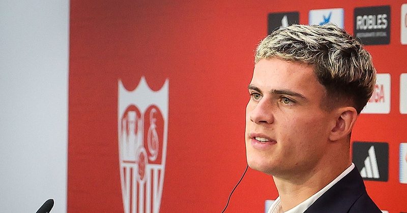 Robbie Ure se une al Sevilla FC y expresa su emoción por el nuevo desafío