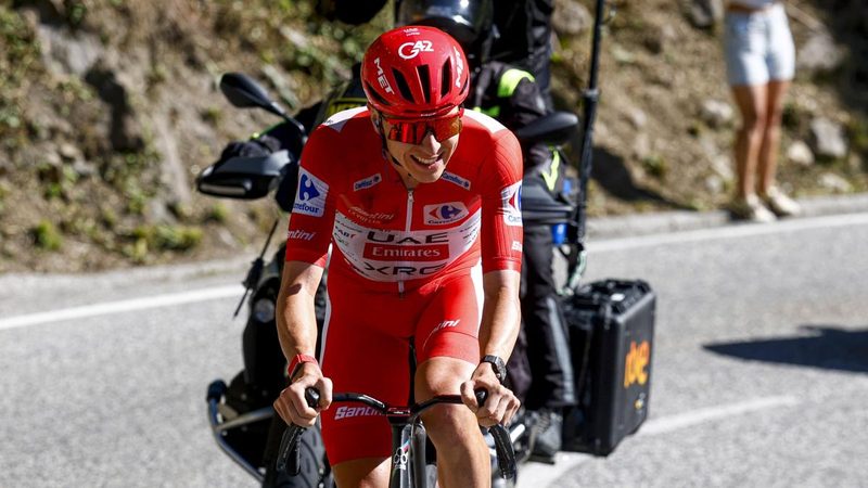 Pogacar scatta a 50 km dal traguardo e conquista la quarta tappa della Vuelta