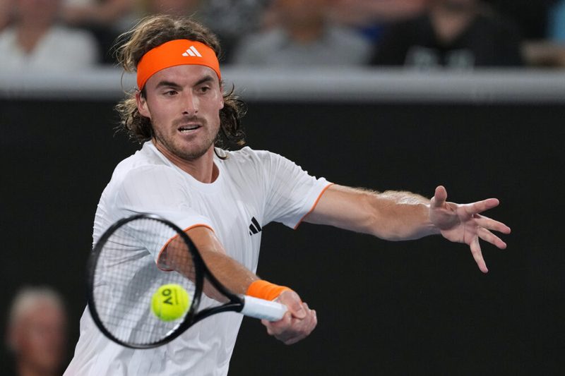 Stefanos Tsitsipas trionfa al Winston-Salem Open, Cruz Hewitt sorprende tutti