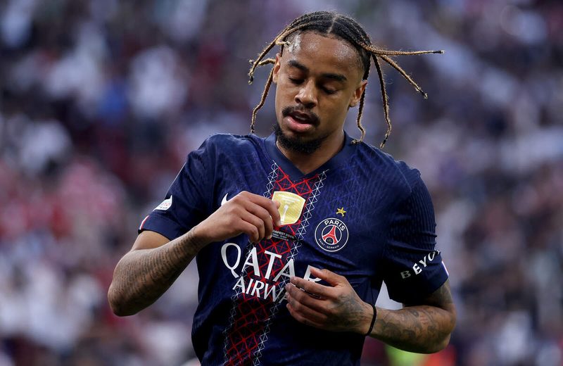 Il Liverpool intensifica i contatti per il trasferimento di Barcola dal PSG