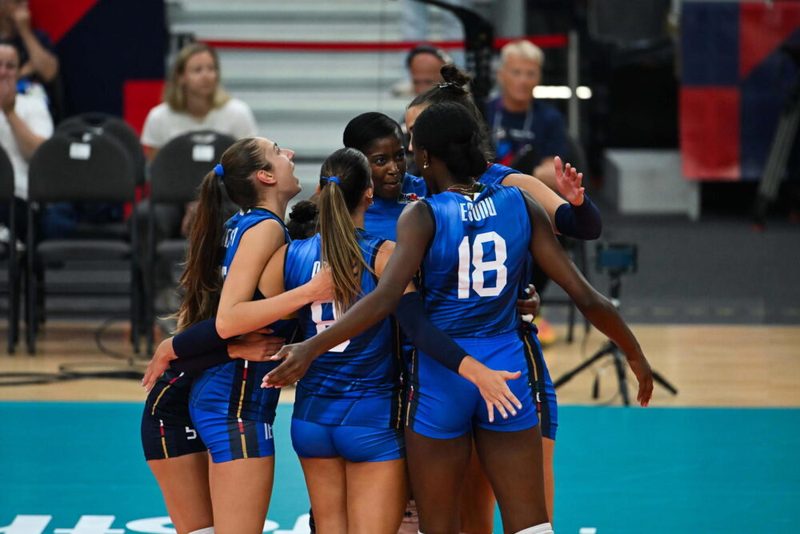 Poker dell’Italia agli Europei di volley: verso lo scontro decisivo con la Francia