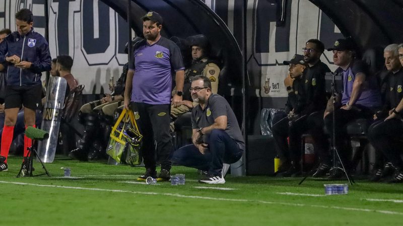 Enderson destaca goleada do Novorizontino, mas pede cautela na luta pelo acesso