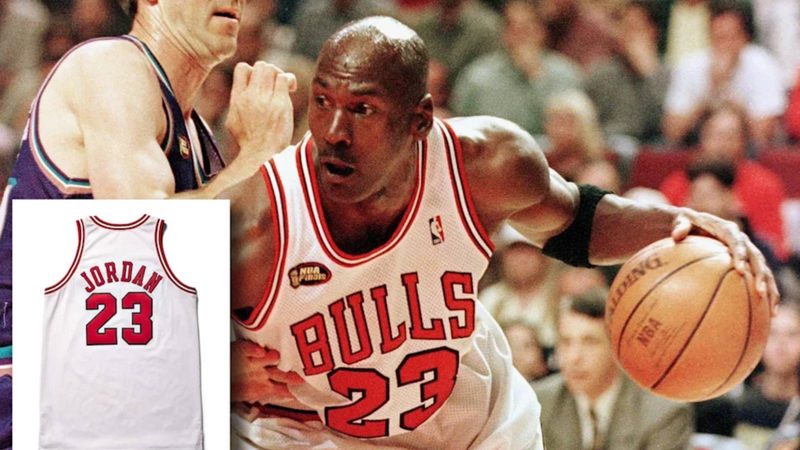 La camiseta de Michael Jordan podría alcanzar los 100 millones en subasta histórica