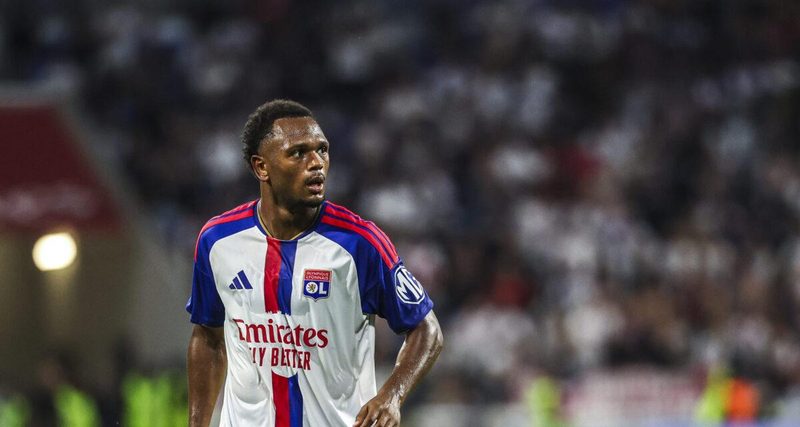 L'OL en quête de Ligue des Champions : Loïs Openda se prépare pour le barrage décisif