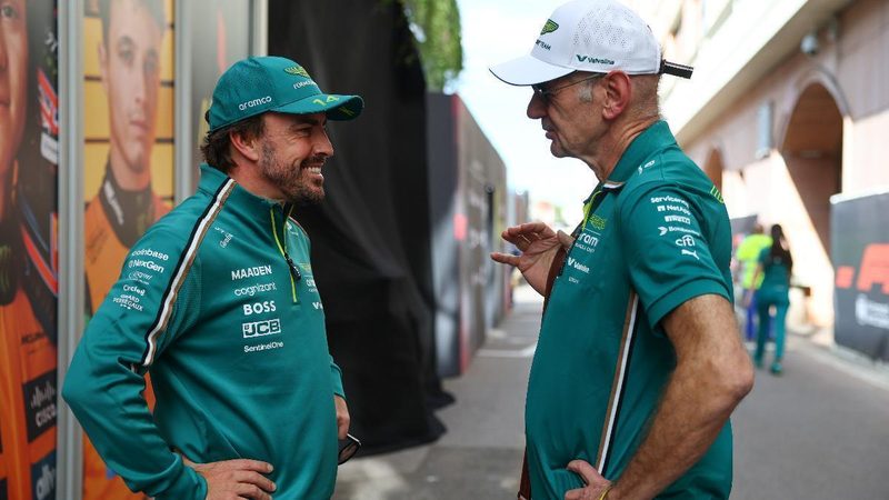 Aston Martin y Mercedes intensifican negociaciones para presionar a Honda