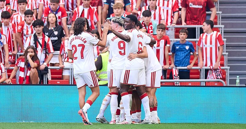 Sevilla busca un delantero y un centrocampista para reforzar su plantilla
