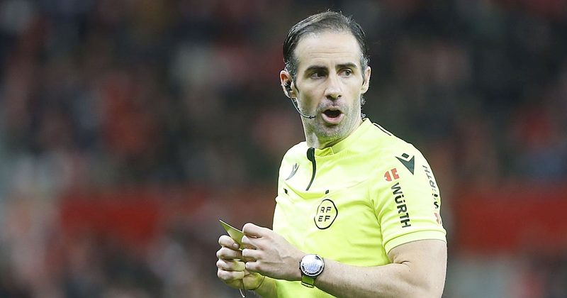 Jon Ander González Esteban debuta como árbitro en el Valencia - Betis en Mestalla