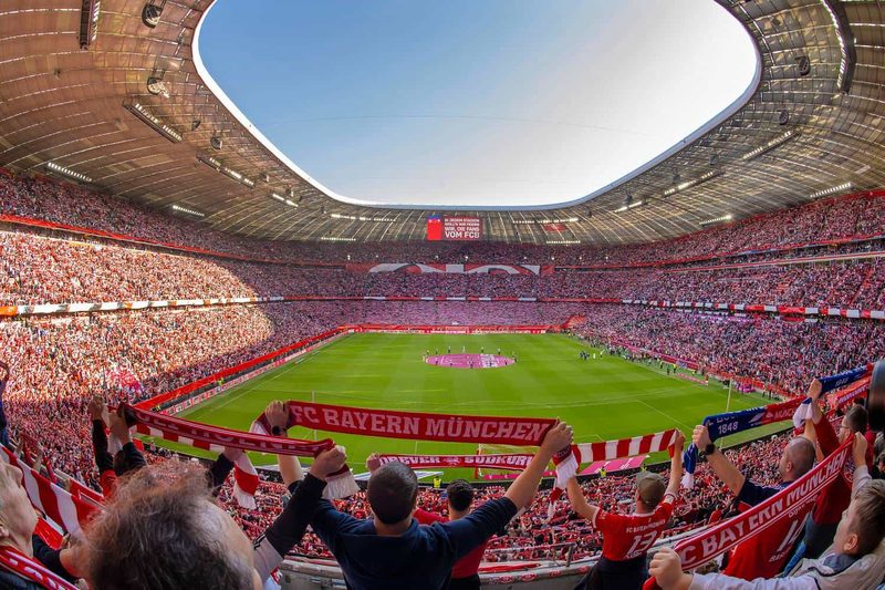 Bayern kämpft um Dauerkarten-Platz hinter Dortmund und Schalke