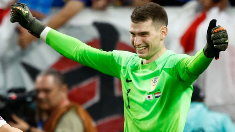 El Barça asegura a Livakovic y reconsidera su rol en la portería