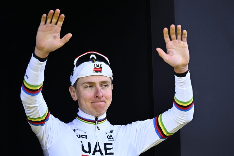 Pogacar trionfa in solitaria ad Andorra e consolida la maglia rossa nella Vuelta 2026