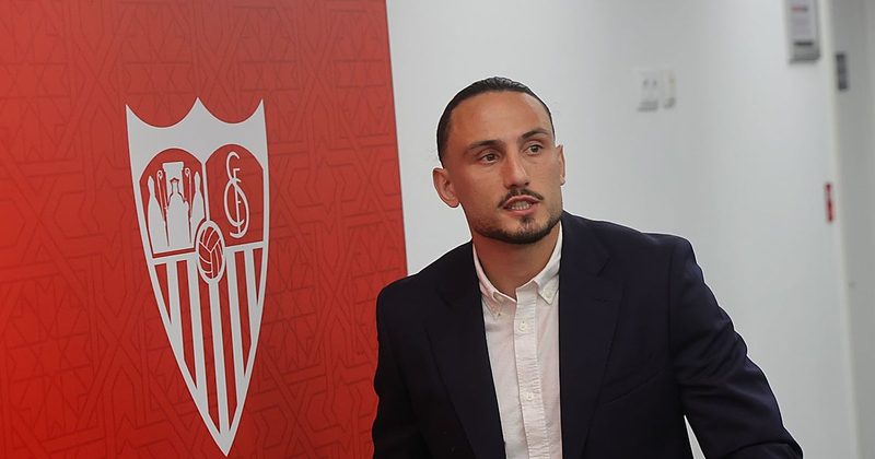 Kochorashvili se une al Sevilla FC con grandes expectativas: «Estoy donde siempre soñé»