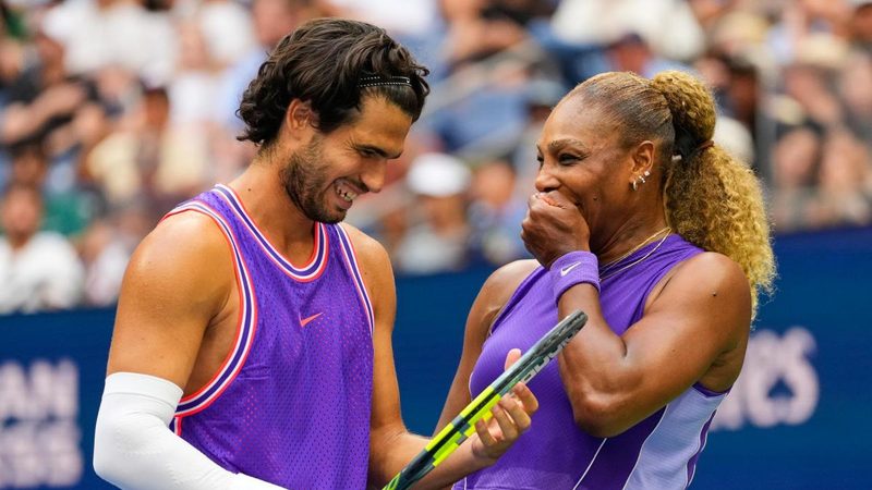 Alcaraz e Serena esordiscono bene, ma cedono ai quarti contro Cobolli e Bencic