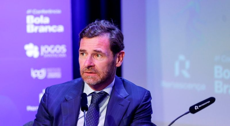 Villas-Boas defende sustentabilidade no FC Porto após saída de Rodrigo Mora por 50 ME