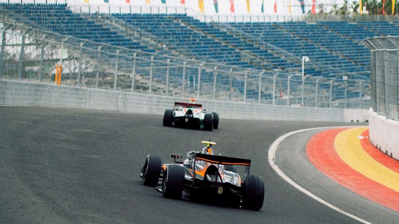Freddie Slater brilla en el segundo día de pruebas de F3 en Madring