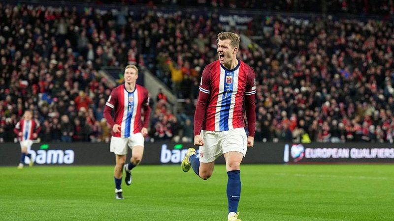 La Juventus cerca un attaccante: Kolo Muani delude, Sorloth torna in auge