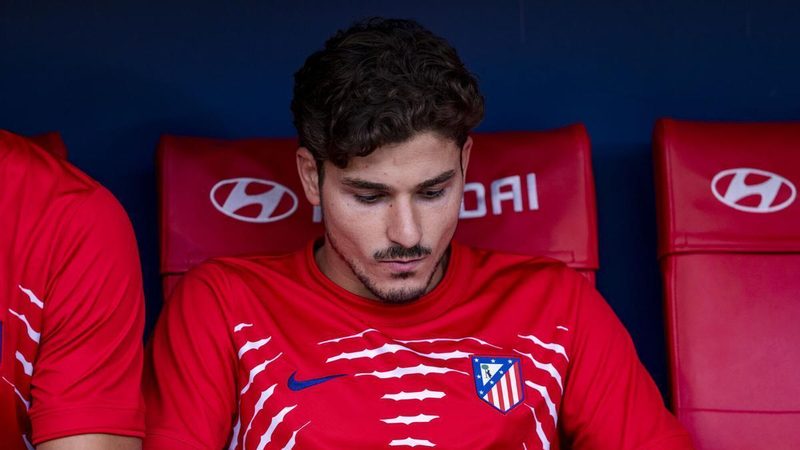 Morata defiende a Álvarez: "La afición debe entender que no se queda para siempre"