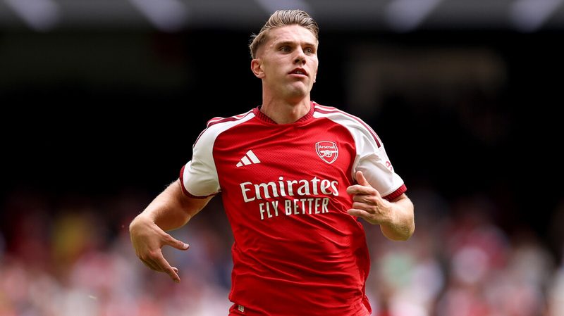 Arsenal prüft Verpflichtungen von Álvarez und Kroupi zur Verstärkung der Offensive
